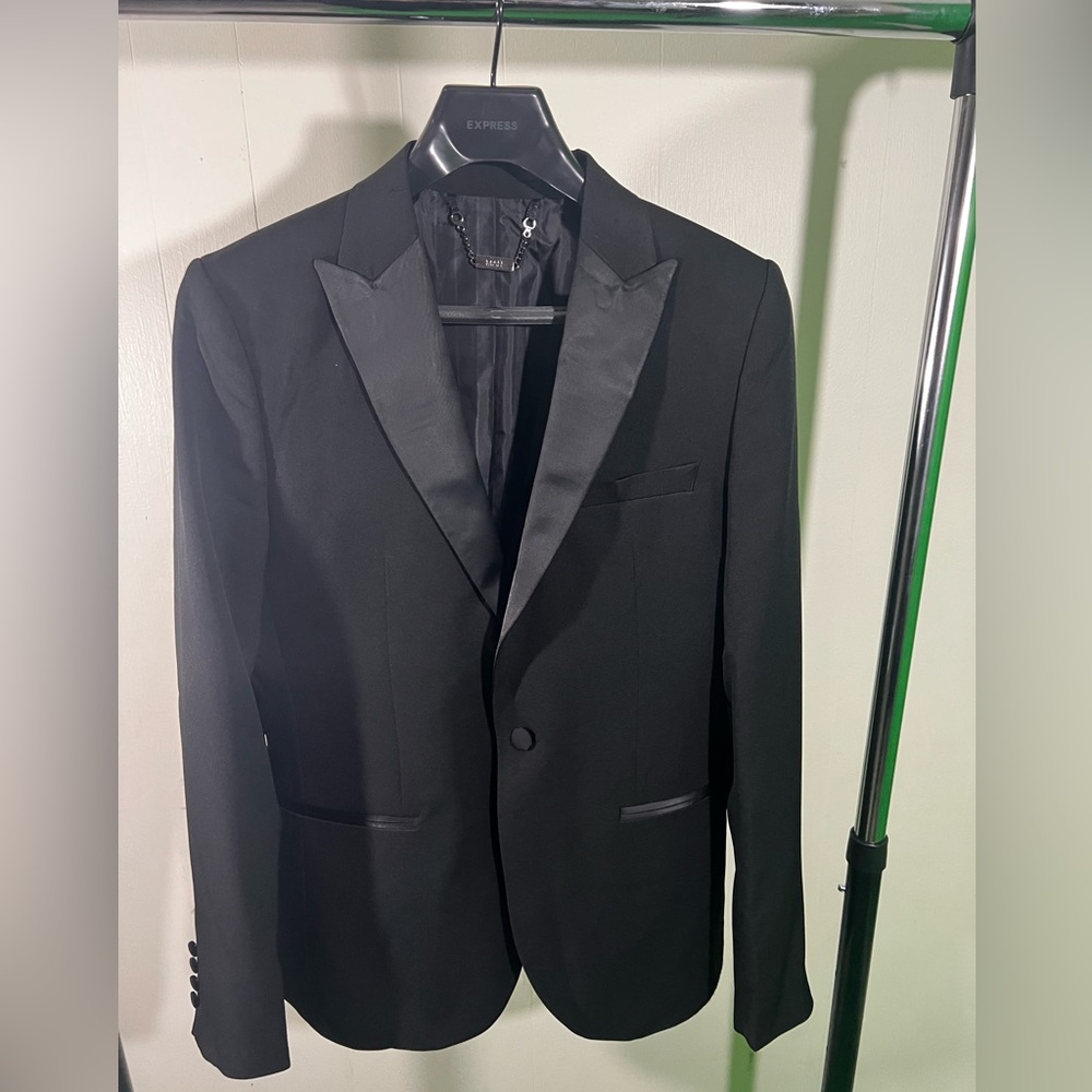 Black Tuxedo by BoohooMAN size:38R